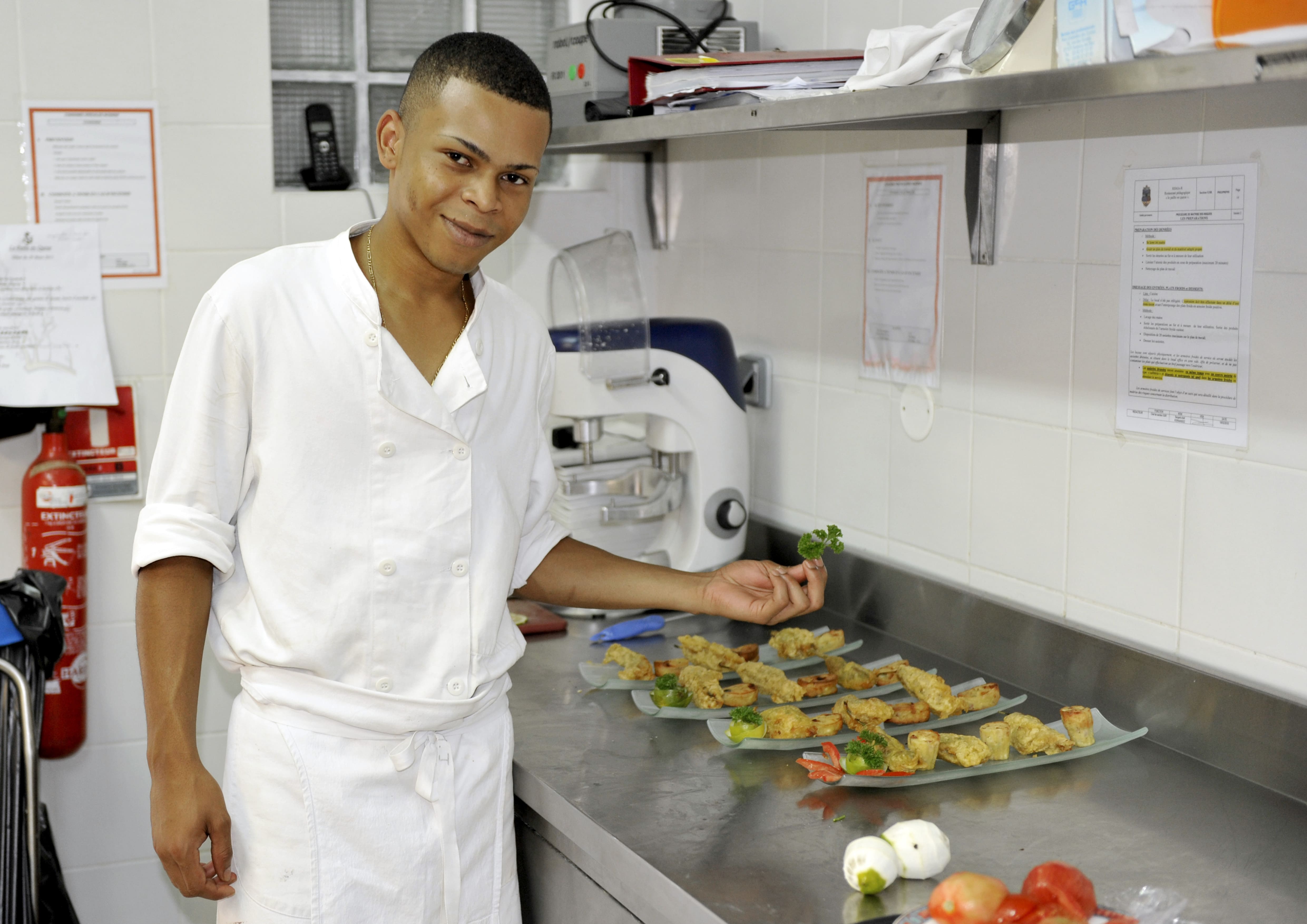 Formation agente de restauration et formation aide cuisiniser à Saint Denis et Saint Pierre (La Réunion)
